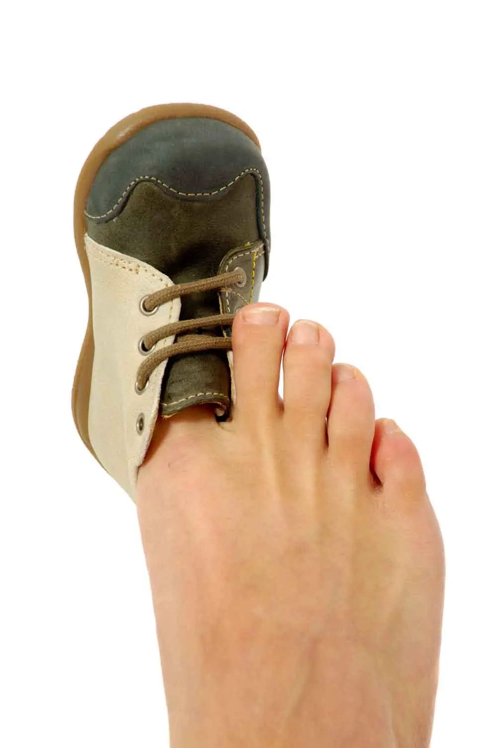 shoe-fitting-tips-toe
