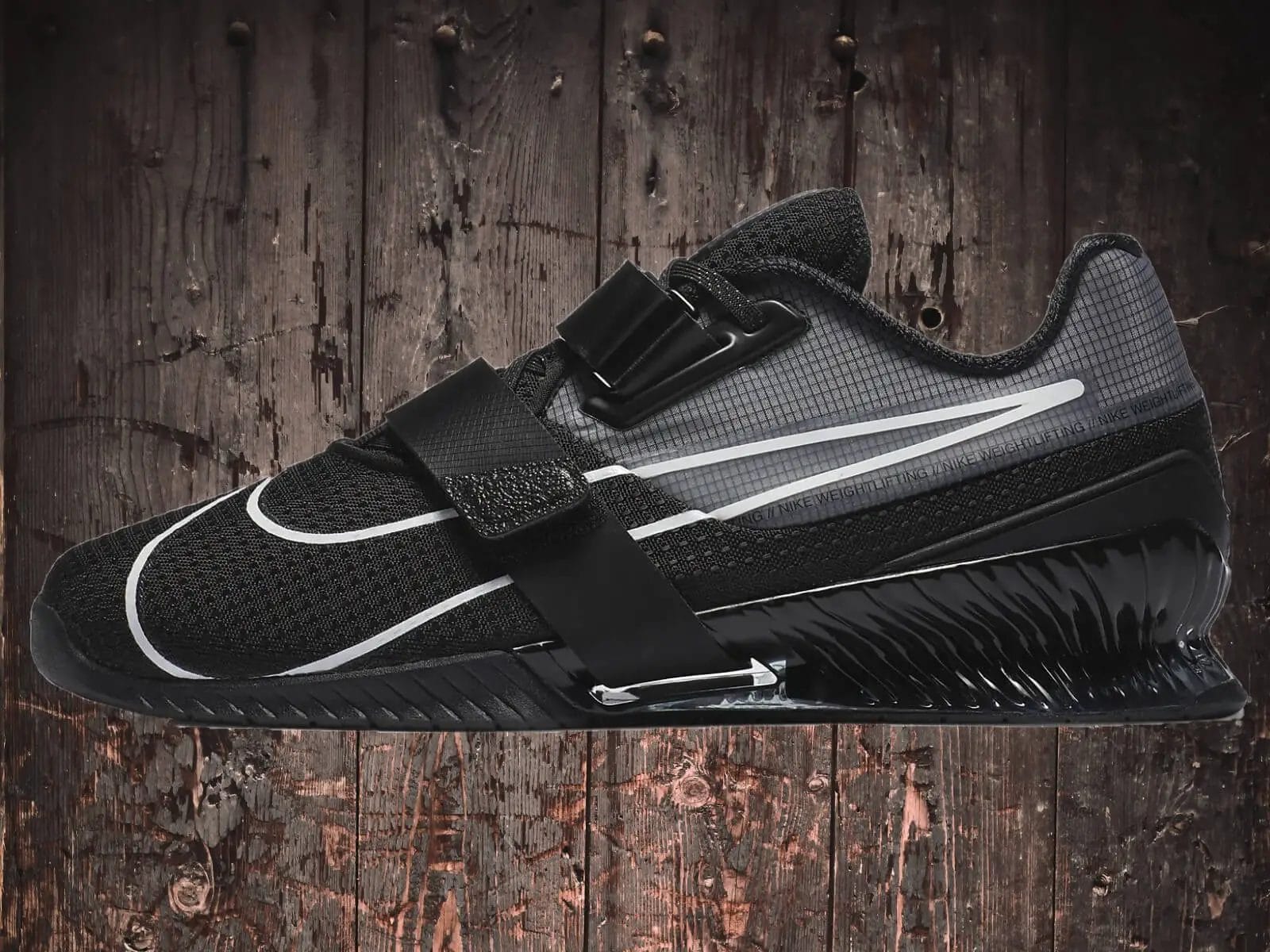Nike Romaleos 4 in black colorway. A top choice for the best weightlifting shoes.