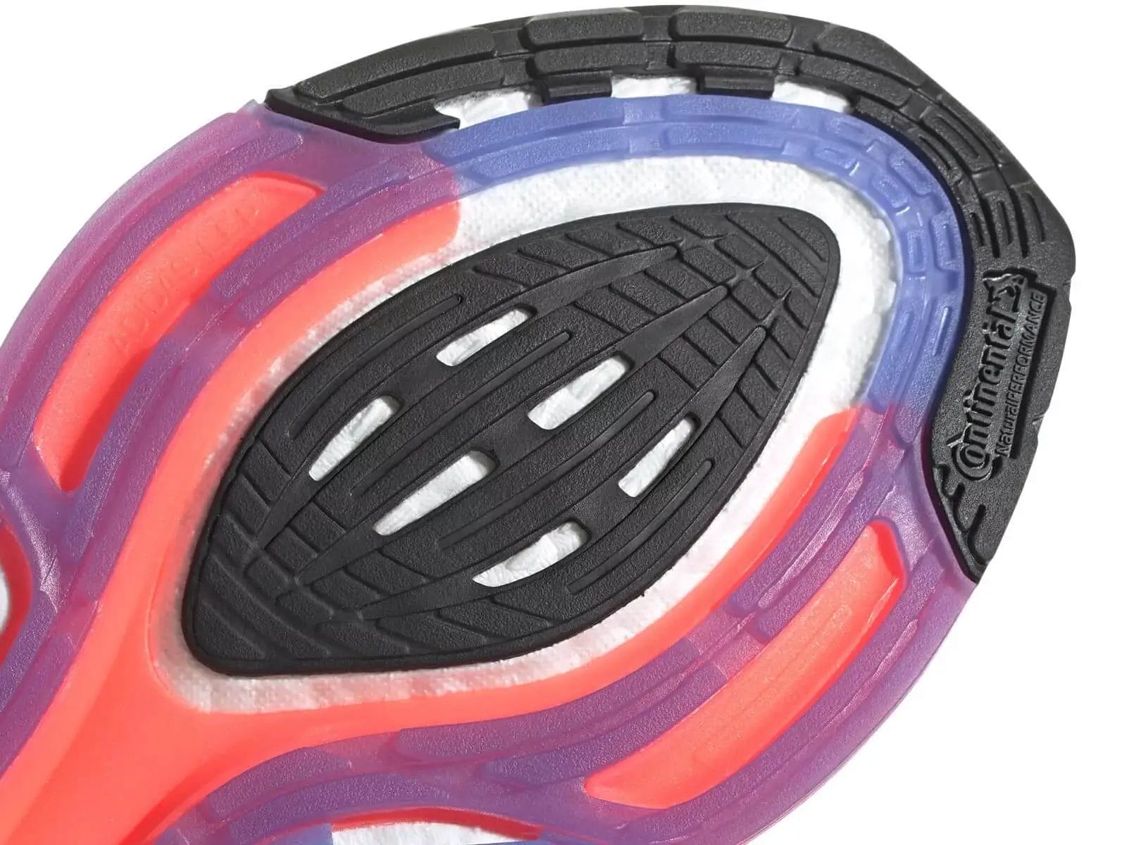 Closeup of the forefoot outsole.